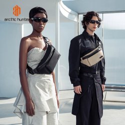 XB00837 Black cross over